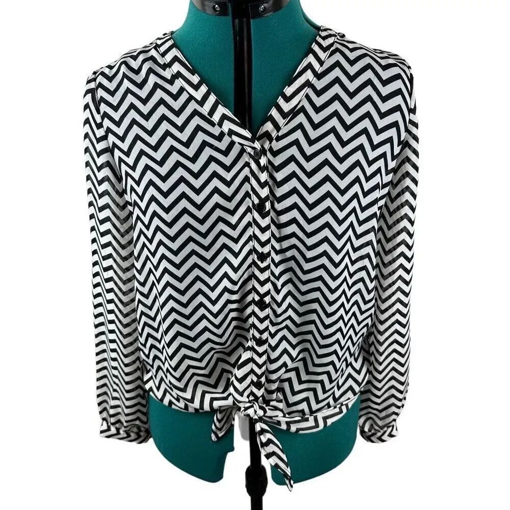 Cupio chevron tie top- size s